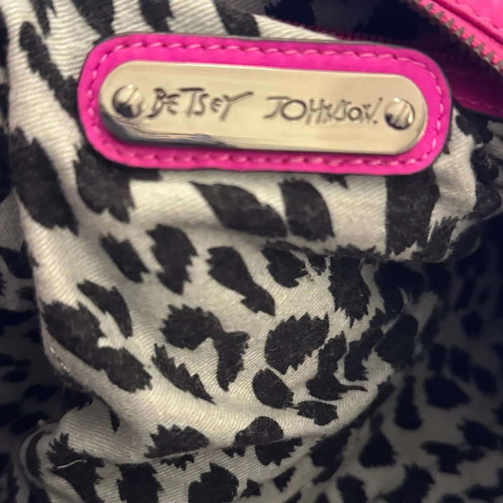 Betsey Johnson Fuchsia Bow Satchel Luv Boston bag - Picture 7 of 8